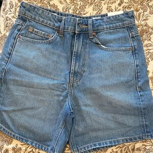 Zara Mid Rise Bermuda Shorts